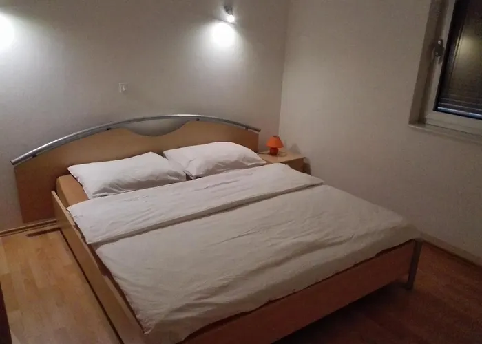Apartment Stinjan Kascuni